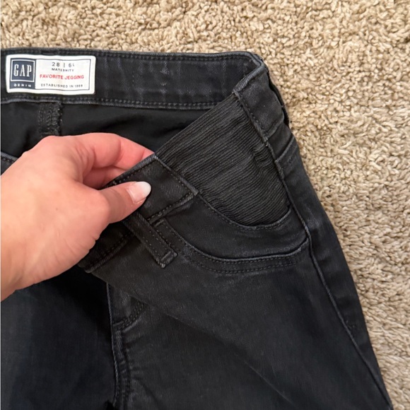 GAP Women's Black Skinny Maternity Jeans, 28/6L - Picture 3 of 3